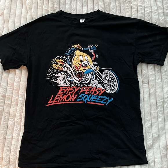 Graphic Tee - Picture 2 of 3